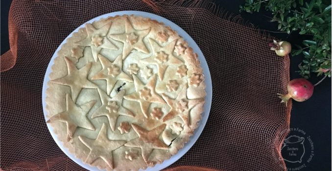 Crostata ripiena alla fiordifrutta